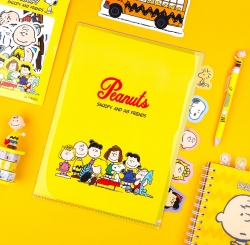 Peanuts 5 Pocket file
