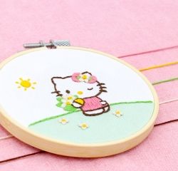 Hello Kitty Embroidery Class Kit : Hello SPRING