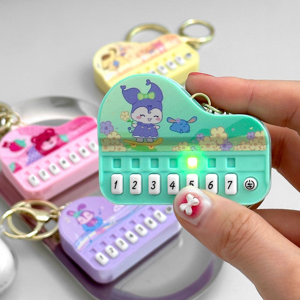 Piano Keyring, Random