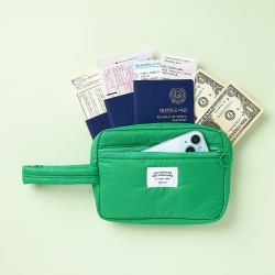 FAMILY PASSPORT STRAP POUCH