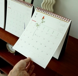 Indocyder 2025 Flower Road Desk Calendar