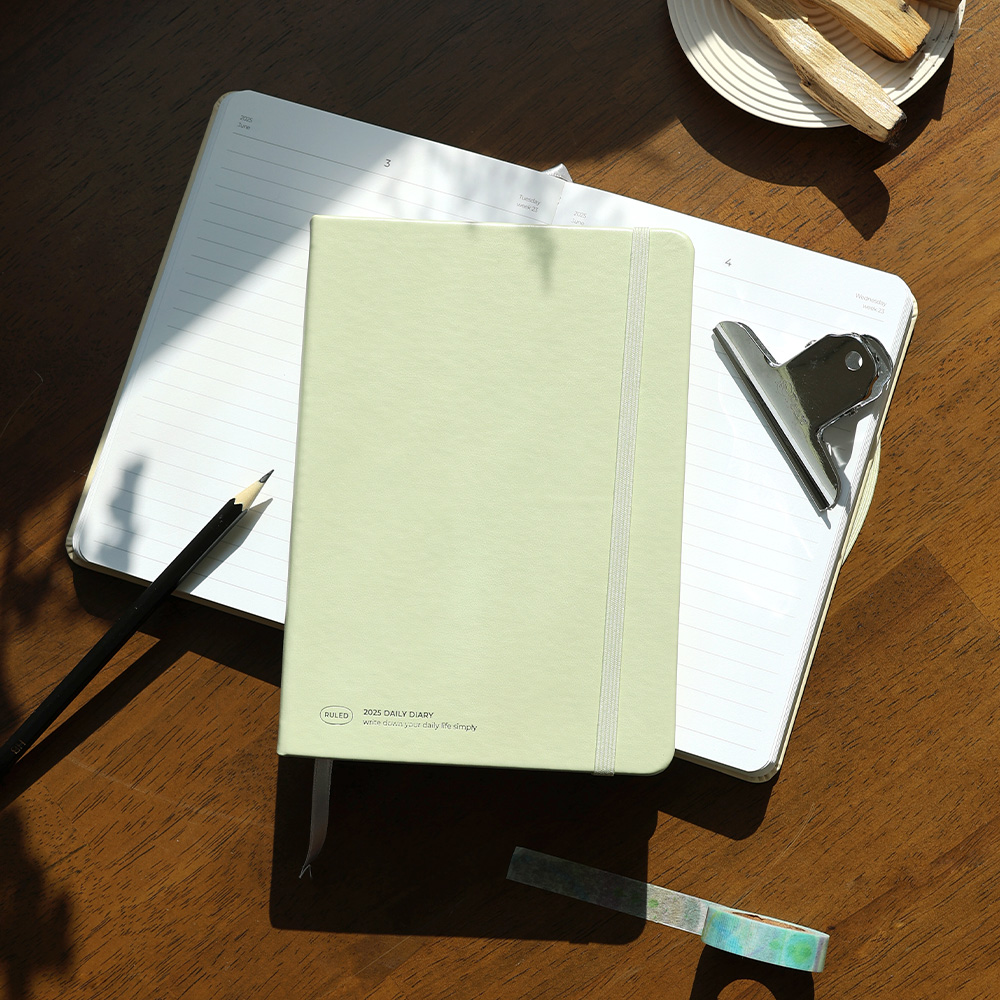 2025 Matte book daily diary