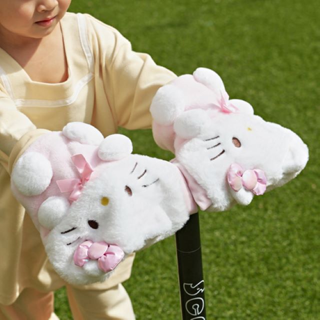 Hello Kitty Kickboard Gloves