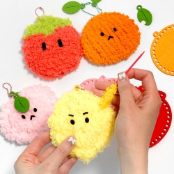 Making knitted fruit key rings kit, random