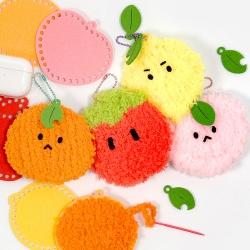 Making knitted fruit key rings kit, random