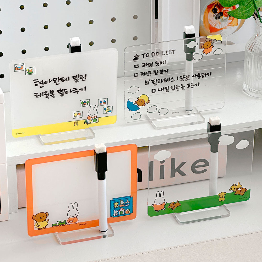 Miffy Acrylic Wide Memo Board